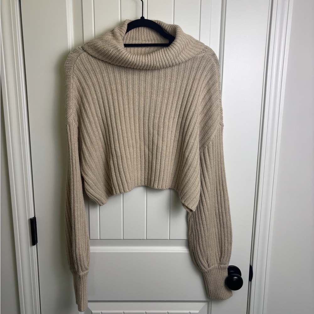 Cropped Ribbed Turtleneck Sweater - Cream